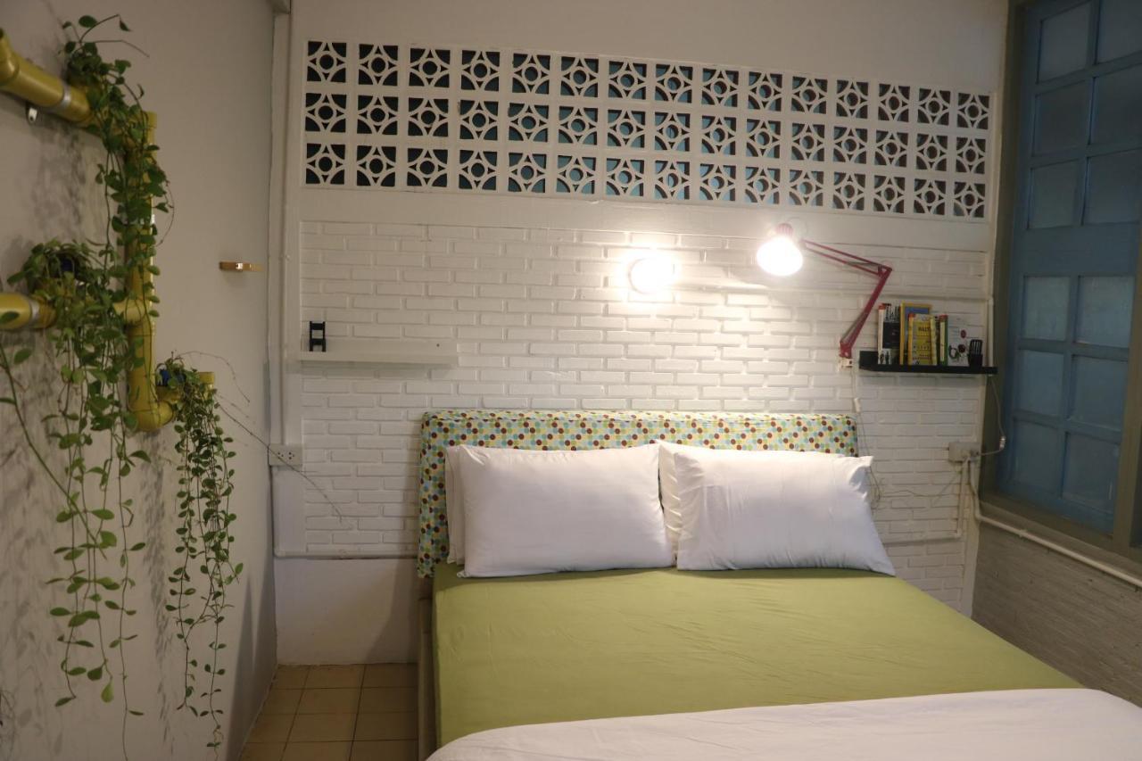 Nesuto Hostel Ramkamhaeng 52 Bangkok Exteriör bild