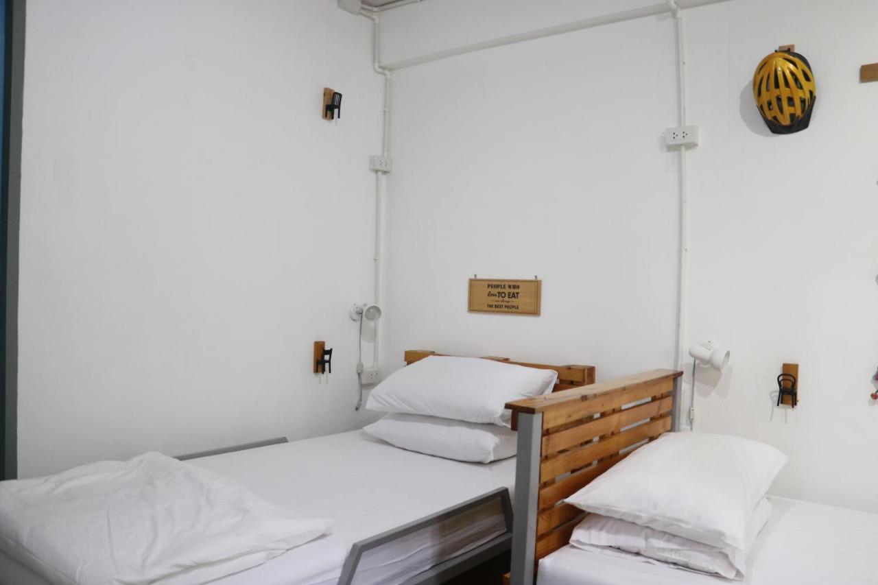 Nesuto Hostel Ramkamhaeng 52 Bangkok Exteriör bild