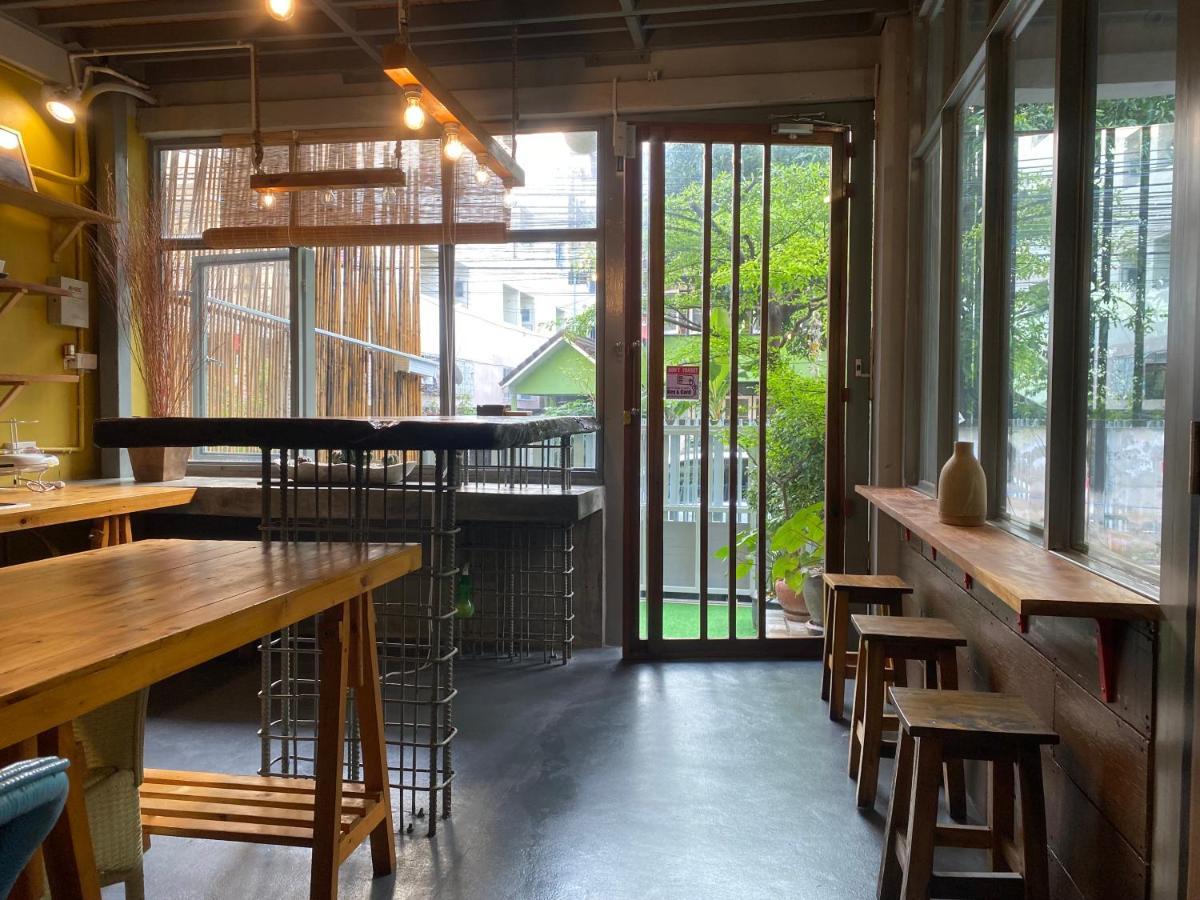 Nesuto Hostel Ramkamhaeng 52 Bangkok Exteriör bild
