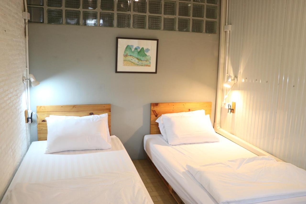 Nesuto Hostel Ramkamhaeng 52 Bangkok Exteriör bild