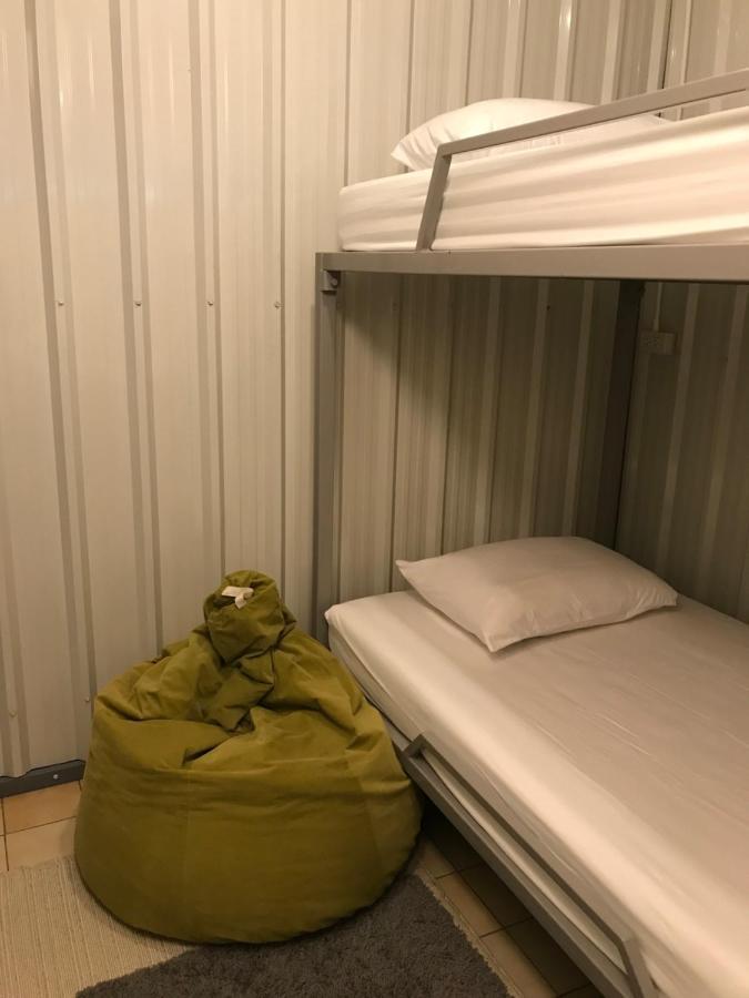 Nesuto Hostel Ramkamhaeng 52 Bangkok Exteriör bild