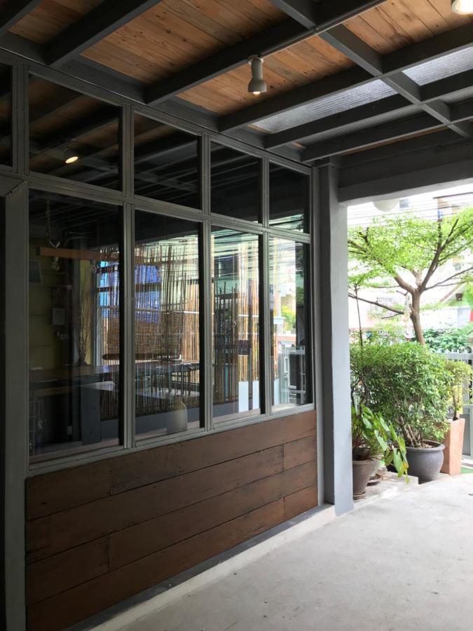 Nesuto Hostel Ramkamhaeng 52 Bangkok Exteriör bild