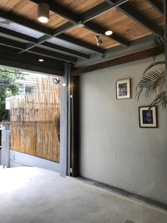 Nesuto Hostel Ramkamhaeng 52 Bangkok Exteriör bild